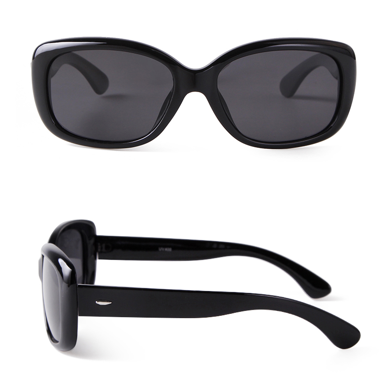 Lunettes de soleil rectangulai - Travel Accessories Brand avis et prix